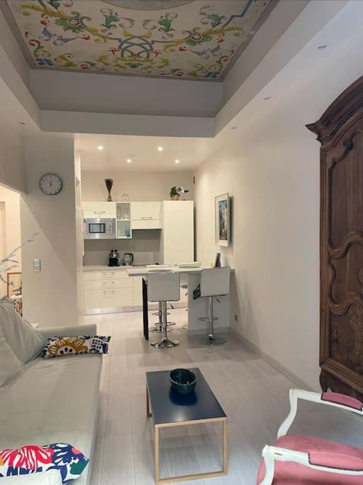 Luxury Apartment In The Heart Of Old Town Nice. Kültér fotó