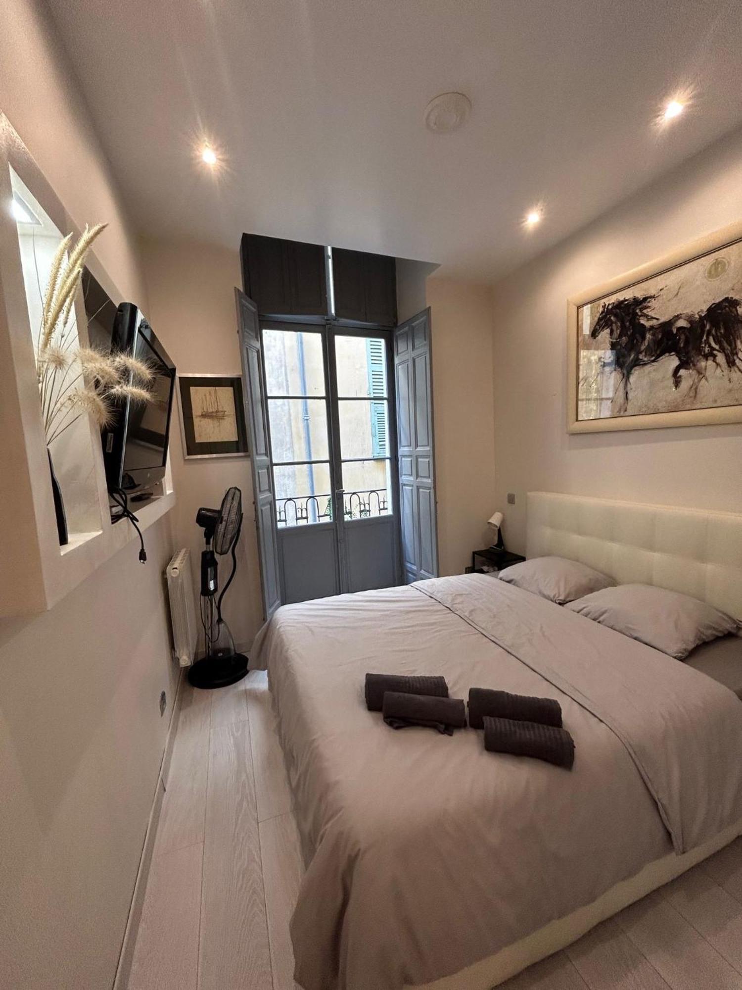Luxury Apartment In The Heart Of Old Town Nice. Kültér fotó