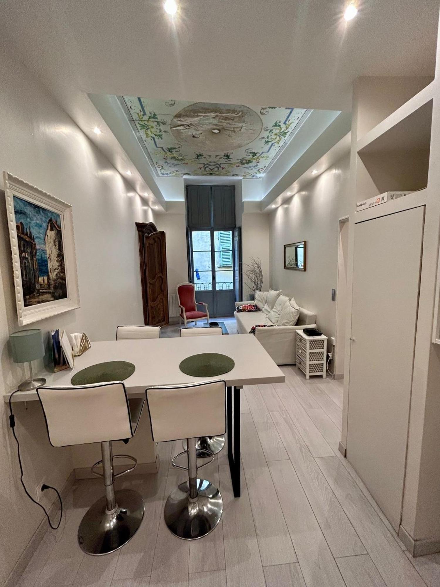 Luxury Apartment In The Heart Of Old Town Nice. Kültér fotó